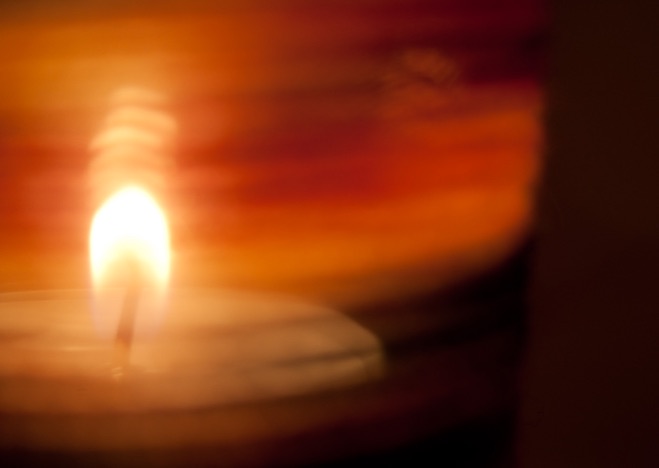 A0202 - Kerze im Wollglas, Flamme scharf